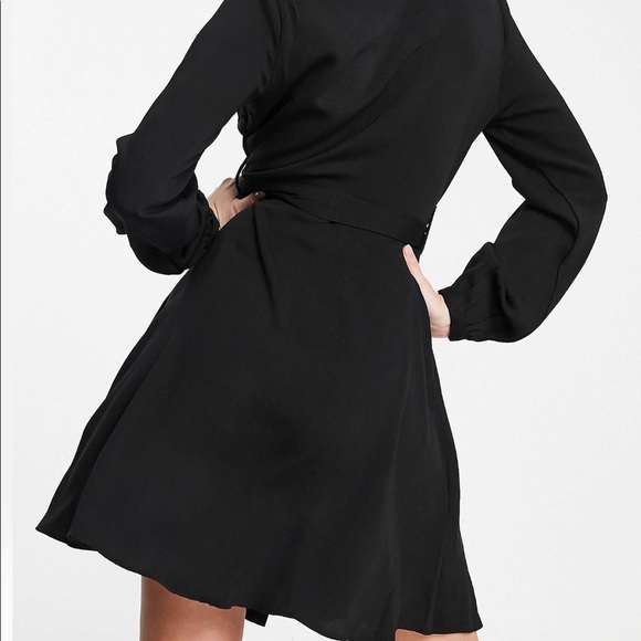 BRAND NEW NEVER WORN TIE WAIST SHIRT DRESS IN BLACK - Picture 7 of 7